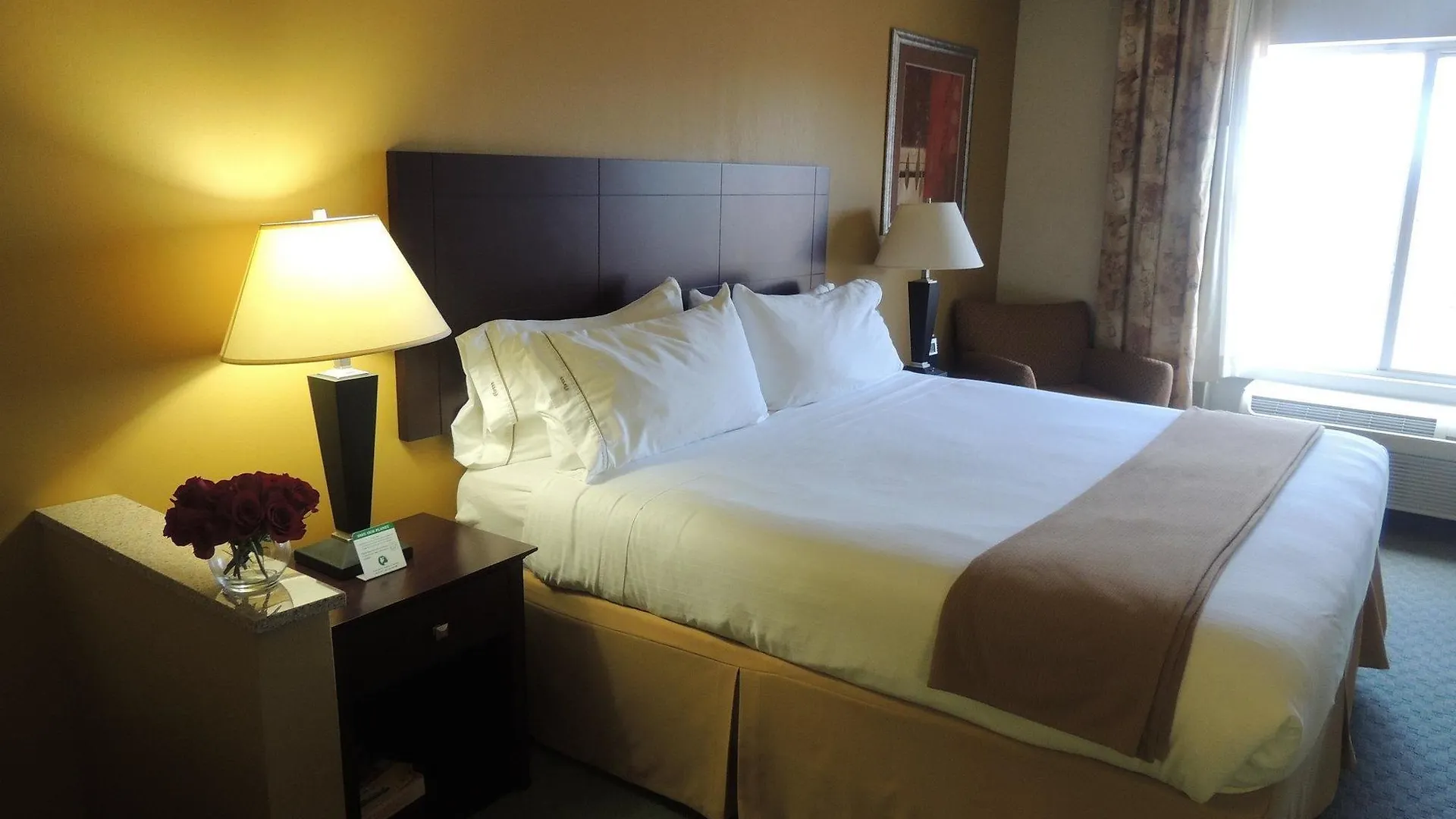 Hotell Holiday Inn Express Arrowood By Ihg Charlotte