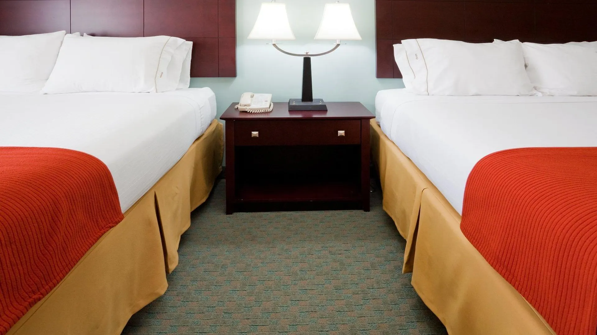 Hotell Holiday Inn Express Arrowood By Ihg Charlotte