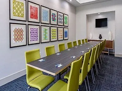 Holiday Inn Express Arrowood By Ihg Charlotte