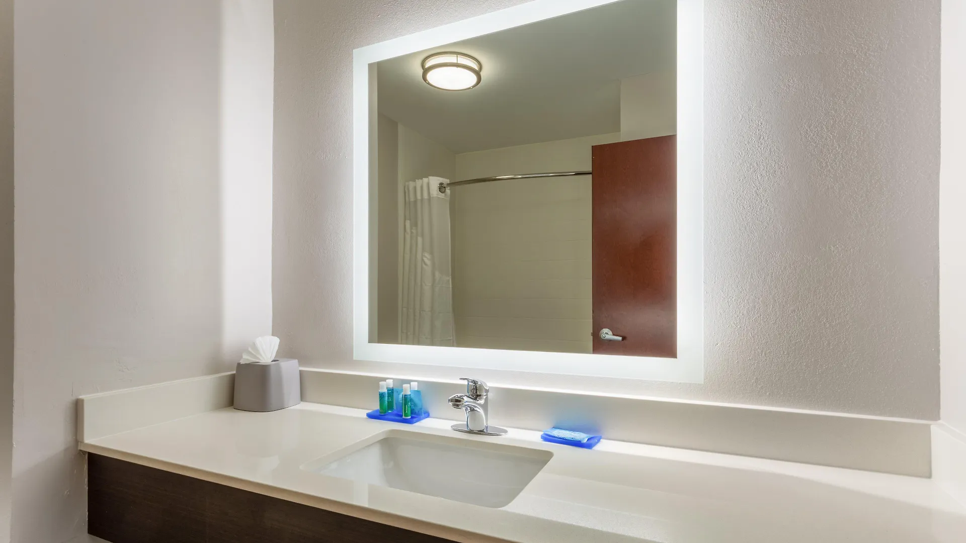 Holiday Inn Express Arrowood By Ihg Charlotte