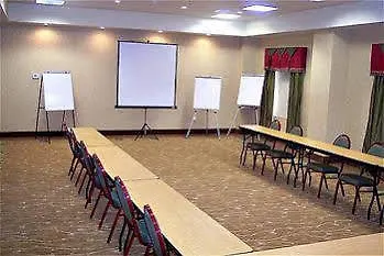 Holiday Inn Express Arrowood By Ihg Charlotte