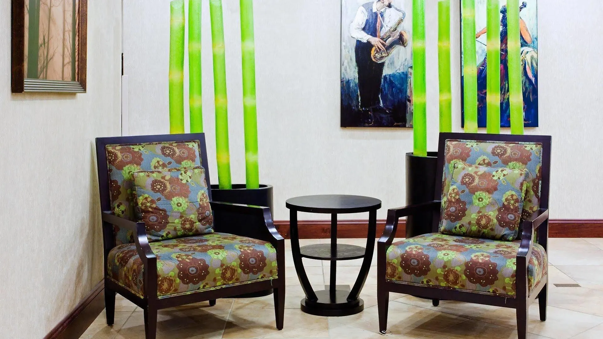 Holiday Inn Express Arrowood By Ihg Charlotte Hotel